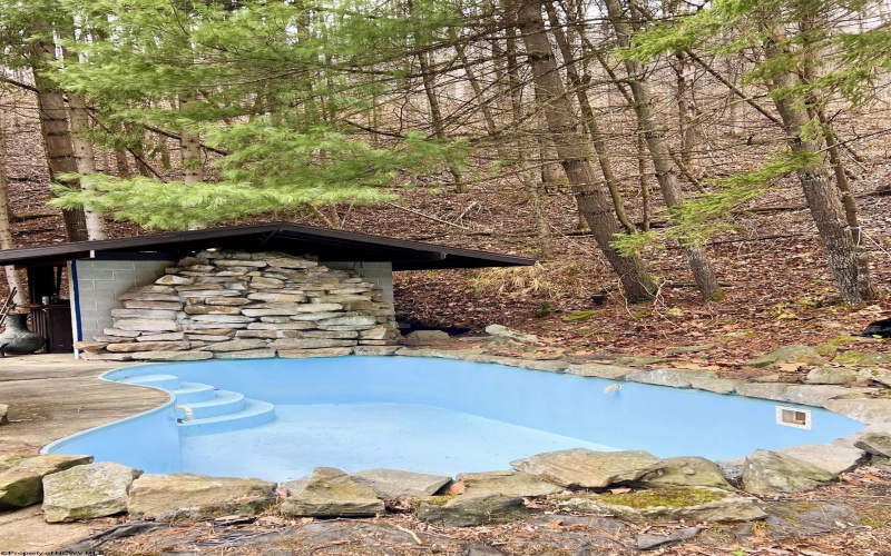 6867 Seneca Trail Road, Parsons, West Virginia 26287-0000, 3 Bedrooms Bedrooms, 4 Rooms Rooms,2 BathroomsBathrooms,Single Family Detached,For Sale,Seneca Trail,10163650