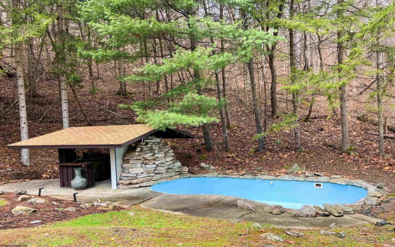 6867 Seneca Trail Road, Parsons, West Virginia 26287-0000, 3 Bedrooms Bedrooms, 4 Rooms Rooms,2 BathroomsBathrooms,Single Family Detached,For Sale,Seneca Trail,10163650