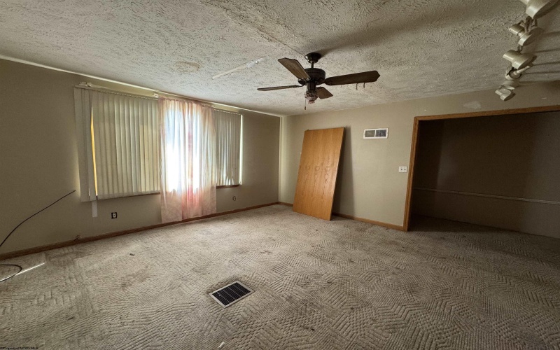 113 Buckhannon Avenue, Clarksburg, West Virginia 26301-3130, 2 Bedrooms Bedrooms, 4 Rooms Rooms,2 BathroomsBathrooms,Single Family Detached,For Sale,Buckhannon,10160222 113 Buckhannon Avenue, Clarksburg, West Virginia 26301-3130, 2 Bedrooms Bedrooms, 4 Rooms Rooms,2 BathroomsBathrooms,Single Family Detached,For Sale,Buckhannon,10160222