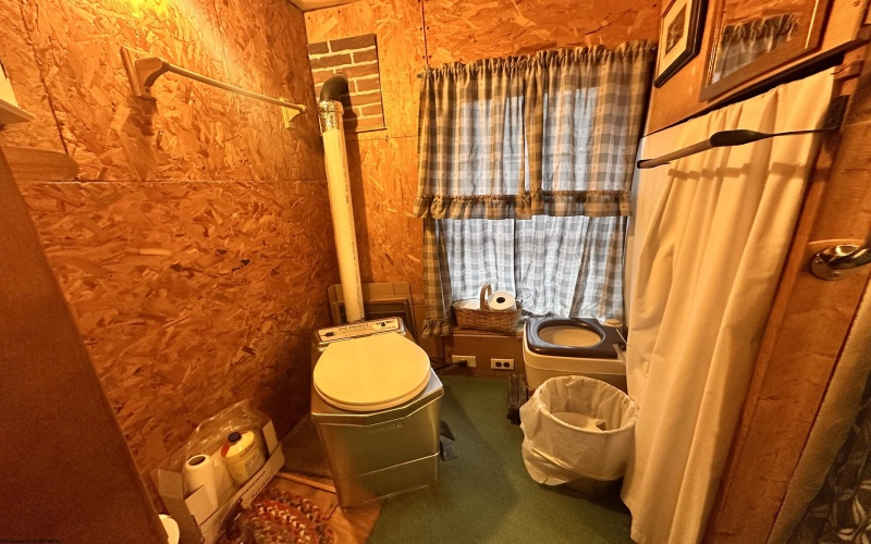 2527 Smithtown Road, Morgantown, West Virginia 26508, 2 Bedrooms Bedrooms, 5 Rooms Rooms,1 BathroomBathrooms,Single Family Detached,For Sale,Smithtown,10163648