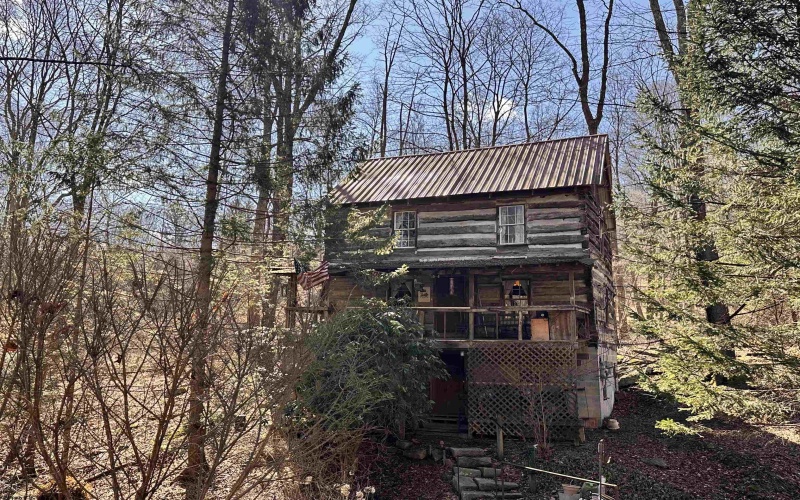 2527 Smithtown Road, Morgantown, West Virginia 26508, 2 Bedrooms Bedrooms, 5 Rooms Rooms,1 BathroomBathrooms,Single Family Detached,For Sale,Smithtown,10163648