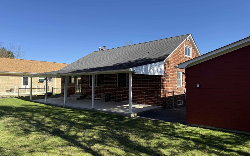 106 Glendale Avenue, Elkins, West Virginia 26241, 3 Bedrooms Bedrooms, 5 Rooms Rooms,1 BathroomBathrooms,Single Family Detached,For Sale,Glendale,10163646