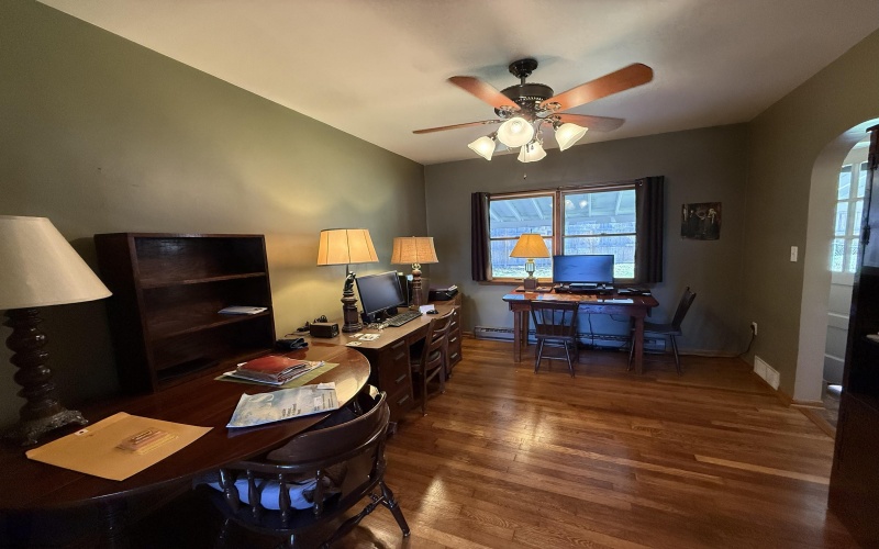 106 Glendale Avenue, Elkins, West Virginia 26241, 3 Bedrooms Bedrooms, 5 Rooms Rooms,1 BathroomBathrooms,Single Family Detached,For Sale,Glendale,10163646