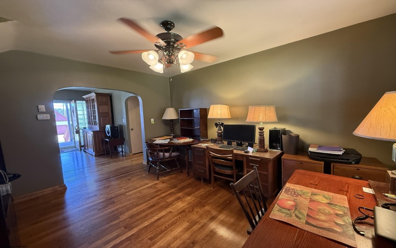 106 Glendale Avenue, Elkins, West Virginia 26241, 3 Bedrooms Bedrooms, 5 Rooms Rooms,1 BathroomBathrooms,Single Family Detached,For Sale,Glendale,10163646