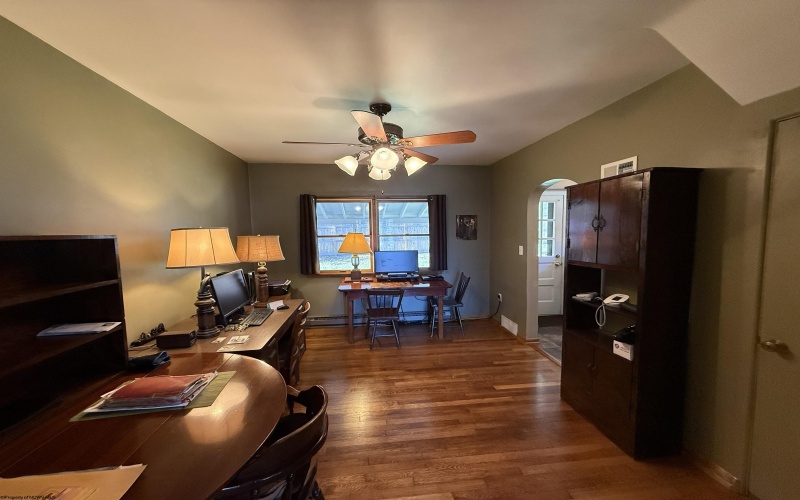 106 Glendale Avenue, Elkins, West Virginia 26241, 3 Bedrooms Bedrooms, 5 Rooms Rooms,1 BathroomBathrooms,Single Family Detached,For Sale,Glendale,10163646