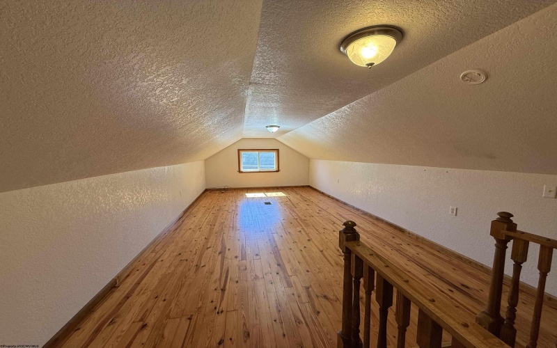 106 Glendale Avenue, Elkins, West Virginia 26241, 3 Bedrooms Bedrooms, 5 Rooms Rooms,1 BathroomBathrooms,Single Family Detached,For Sale,Glendale,10163646