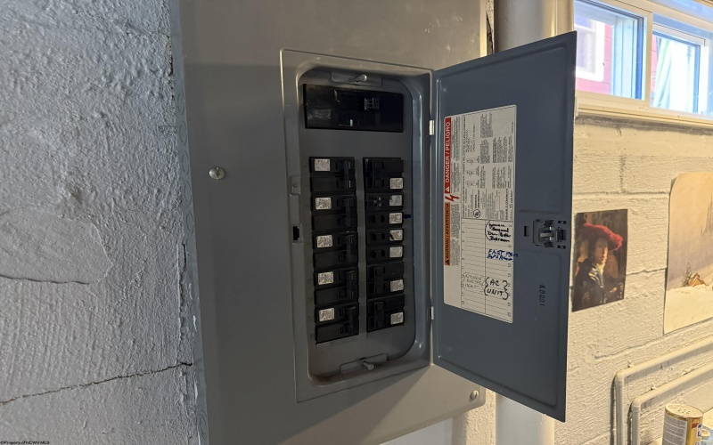 106 Glendale Avenue, Elkins, West Virginia 26241, 3 Bedrooms Bedrooms, 5 Rooms Rooms,1 BathroomBathrooms,Single Family Detached,For Sale,Glendale,10163646