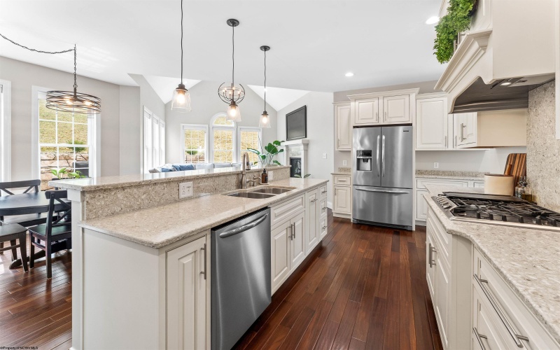 12 Falling Water Lane, Morgantown, West Virginia 26508, 5 Bedrooms Bedrooms, 14 Rooms Rooms,5 BathroomsBathrooms,Single Family Detached,For Sale,Falling Water,10163647