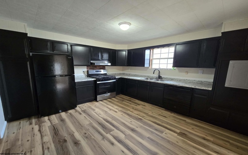 145 Liberty Avenue, Clarksburg, West Virginia 26301, 3 Bedrooms Bedrooms, 7 Rooms Rooms,1 BathroomBathrooms,Single Family Detached,For Sale,Liberty,10163660