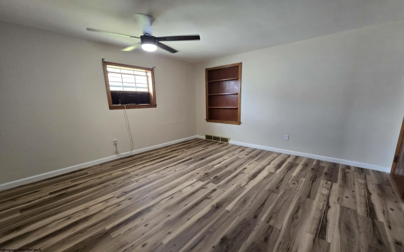 145 Liberty Avenue, Clarksburg, West Virginia 26301, 3 Bedrooms Bedrooms, 7 Rooms Rooms,1 BathroomBathrooms,Single Family Detached,For Sale,Liberty,10163660