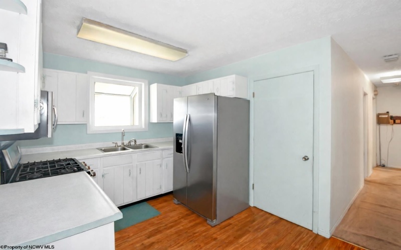 141 Estate Drive, Morgantown, West Virginia 26508, 3 Bedrooms Bedrooms, 6 Rooms Rooms,1 BathroomBathrooms,Single Family Detached,For Sale,Estate,10163658