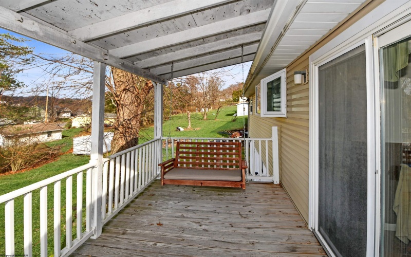141 Estate Drive, Morgantown, West Virginia 26508, 3 Bedrooms Bedrooms, 6 Rooms Rooms,1 BathroomBathrooms,Single Family Detached,For Sale,Estate,10163658