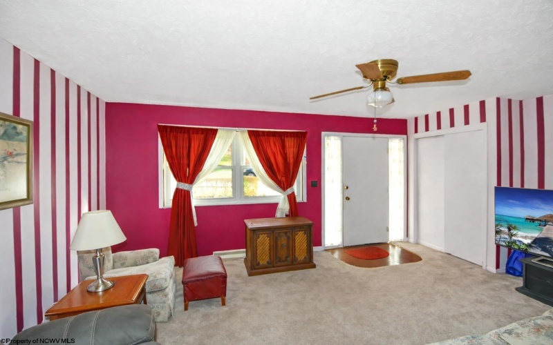 141 Estate Drive, Morgantown, West Virginia 26508, 3 Bedrooms Bedrooms, 6 Rooms Rooms,1 BathroomBathrooms,Single Family Detached,For Sale,Estate,10163658