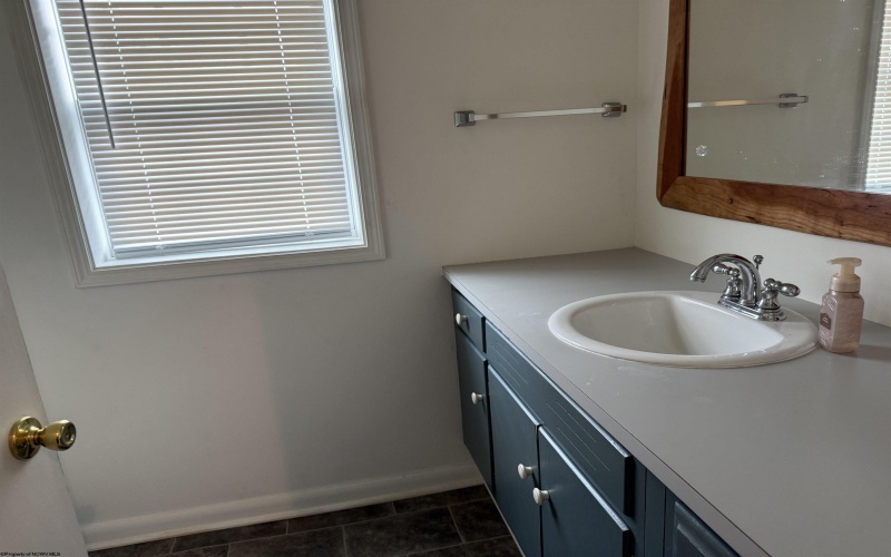 2027 Hamill Avenue, Clarksburg, West Virginia 26301, ,Multi-unit/income,For Sale,Hamill,10163662