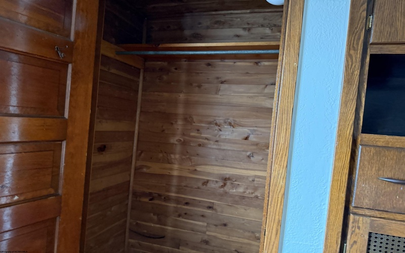 2027 Hamill Avenue, Clarksburg, West Virginia 26301, ,Multi-unit/income,For Sale,Hamill,10163662