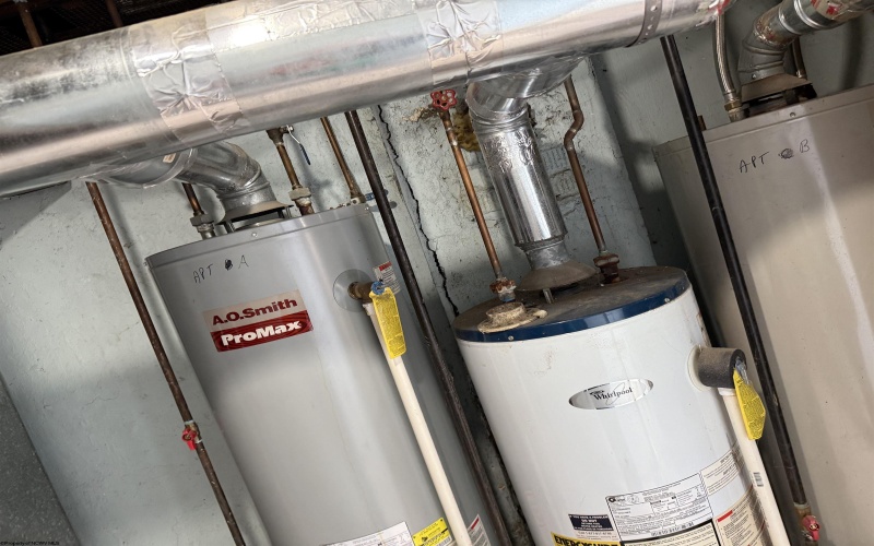 2027 Hamill Avenue, Clarksburg, West Virginia 26301, ,Multi-unit/income,For Sale,Hamill,10163662