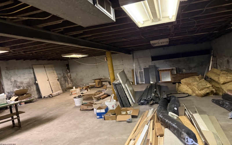 2027 Hamill Avenue, Clarksburg, West Virginia 26301, ,Multi-unit/income,For Sale,Hamill,10163662