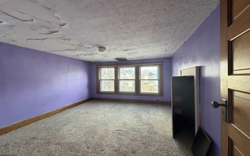 5 Meade Street, Buckhannon, West Virginia 26201, 4 Bedrooms Bedrooms, 9 Rooms Rooms,1 BathroomBathrooms,Single Family Detached,For Sale,Meade,10163676