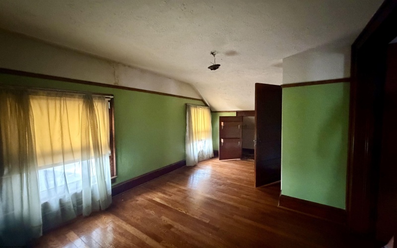 5 Meade Street, Buckhannon, West Virginia 26201, 4 Bedrooms Bedrooms, 9 Rooms Rooms,1 BathroomBathrooms,Single Family Detached,For Sale,Meade,10163676