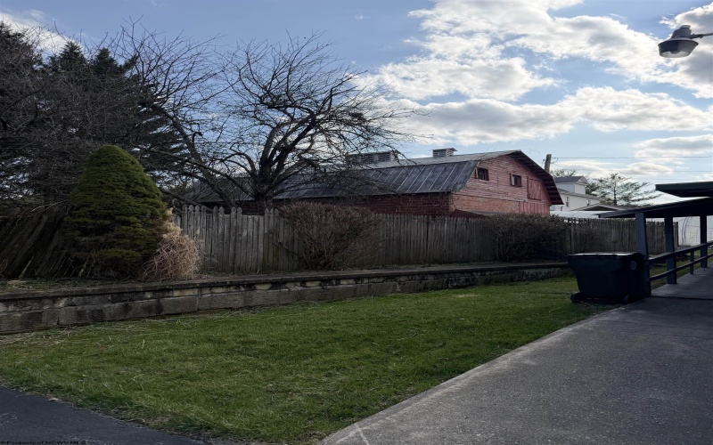 5 Meade Street, Buckhannon, West Virginia 26201, 4 Bedrooms Bedrooms, 9 Rooms Rooms,1 BathroomBathrooms,Single Family Detached,For Sale,Meade,10163676