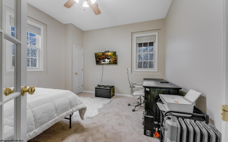 701 Park Side Lane, Morgantown, West Virginia 26501, 4 Bedrooms Bedrooms, 8 Rooms Rooms,3 BathroomsBathrooms,Single Family Detached,For Sale,Park Side,10163674