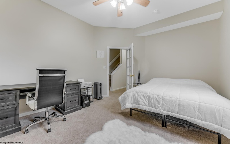 701 Park Side Lane, Morgantown, West Virginia 26501, 4 Bedrooms Bedrooms, 8 Rooms Rooms,3 BathroomsBathrooms,Single Family Detached,For Sale,Park Side,10163674