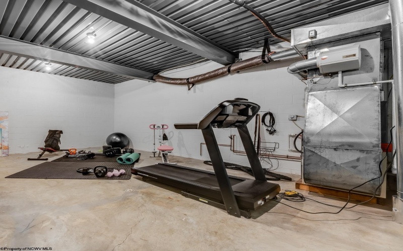 701 Park Side Lane, Morgantown, West Virginia 26501, 4 Bedrooms Bedrooms, 8 Rooms Rooms,3 BathroomsBathrooms,Single Family Detached,For Sale,Park Side,10163674