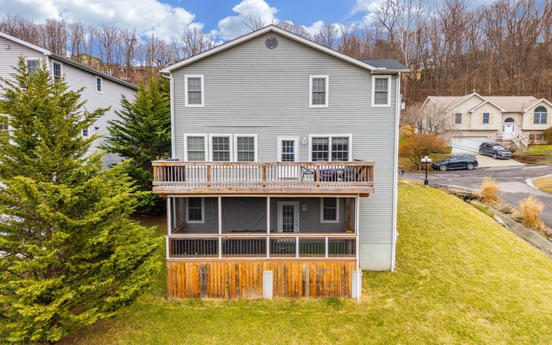 701 Park Side Lane, Morgantown, West Virginia 26501, 4 Bedrooms Bedrooms, 8 Rooms Rooms,3 BathroomsBathrooms,Single Family Detached,For Sale,Park Side,10163674