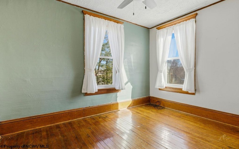 228 Jefferson Street, Bridgeport, West Virginia 26330, 3 Bedrooms Bedrooms, 8 Rooms Rooms,2 BathroomsBathrooms,Single Family Detached,For Sale,Jefferson,10163661