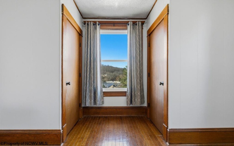 228 Jefferson Street, Bridgeport, West Virginia 26330, 3 Bedrooms Bedrooms, 8 Rooms Rooms,2 BathroomsBathrooms,Single Family Detached,For Sale,Jefferson,10163661