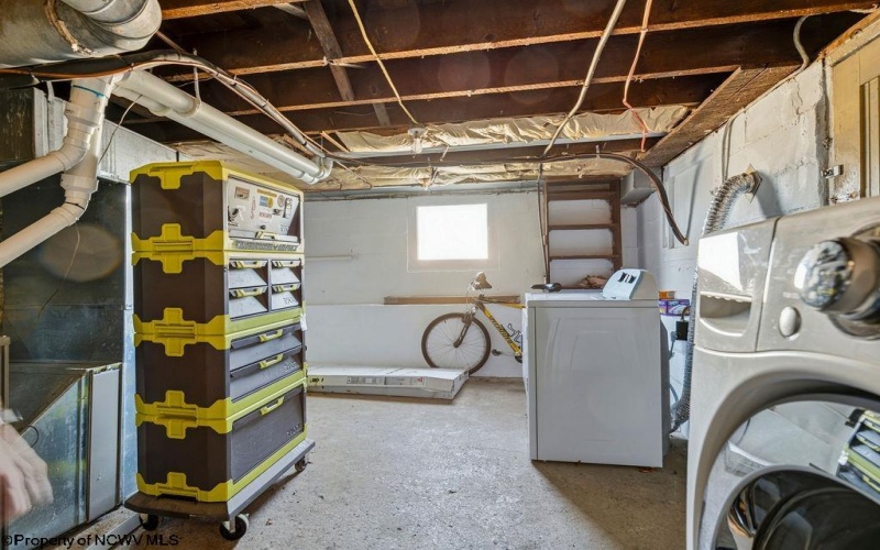 228 Jefferson Street, Bridgeport, West Virginia 26330, 3 Bedrooms Bedrooms, 8 Rooms Rooms,2 BathroomsBathrooms,Single Family Detached,For Sale,Jefferson,10163661