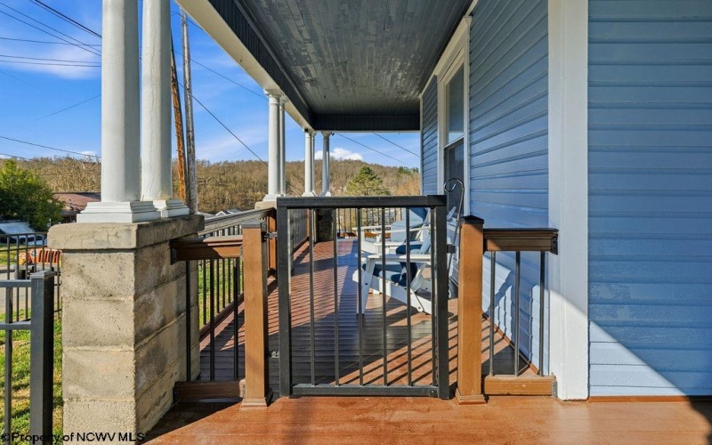 228 Jefferson Street, Bridgeport, West Virginia 26330, 3 Bedrooms Bedrooms, 8 Rooms Rooms,2 BathroomsBathrooms,Single Family Detached,For Sale,Jefferson,10163661