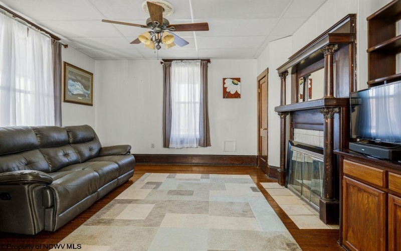 228 Jefferson Street, Bridgeport, West Virginia 26330, 3 Bedrooms Bedrooms, 8 Rooms Rooms,2 BathroomsBathrooms,Single Family Detached,For Sale,Jefferson,10163661