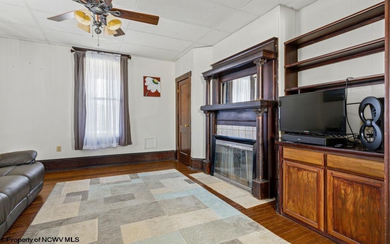 228 Jefferson Street, Bridgeport, West Virginia 26330, 3 Bedrooms Bedrooms, 8 Rooms Rooms,2 BathroomsBathrooms,Single Family Detached,For Sale,Jefferson,10163661