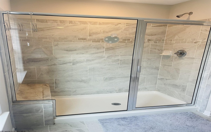 63 Kingston Drive, Bridgeport, West Virginia 26330, 5 Bedrooms Bedrooms, 10 Rooms Rooms,4 BathroomsBathrooms,Single Family Detached,For Sale,Kingston,10163665