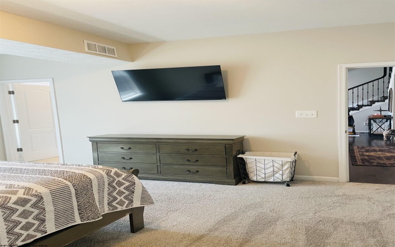 63 Kingston Drive, Bridgeport, West Virginia 26330, 5 Bedrooms Bedrooms, 10 Rooms Rooms,4 BathroomsBathrooms,Single Family Detached,For Sale,Kingston,10163665