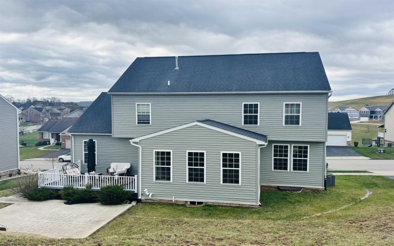 63 Kingston Drive, Bridgeport, West Virginia 26330, 5 Bedrooms Bedrooms, 10 Rooms Rooms,4 BathroomsBathrooms,Single Family Detached,For Sale,Kingston,10163665