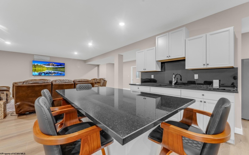 83 Warm Hollow Road, Morgantown, West Virginia 26508, 4 Bedrooms Bedrooms, 8 Rooms Rooms,3 BathroomsBathrooms,Single Family Detached,For Sale,Warm Hollow,10163666