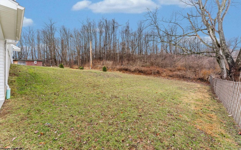 83 Warm Hollow Road, Morgantown, West Virginia 26508, 4 Bedrooms Bedrooms, 8 Rooms Rooms,3 BathroomsBathrooms,Single Family Detached,For Sale,Warm Hollow,10163666