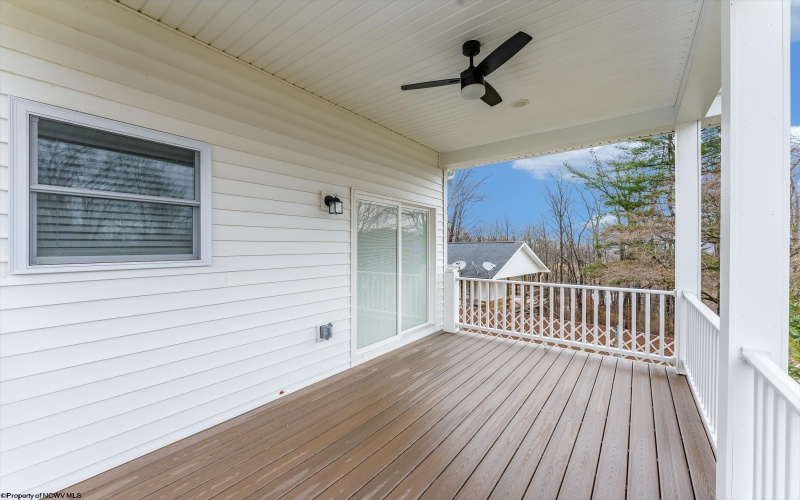 83 Warm Hollow Road, Morgantown, West Virginia 26508, 4 Bedrooms Bedrooms, 8 Rooms Rooms,3 BathroomsBathrooms,Single Family Detached,For Sale,Warm Hollow,10163666