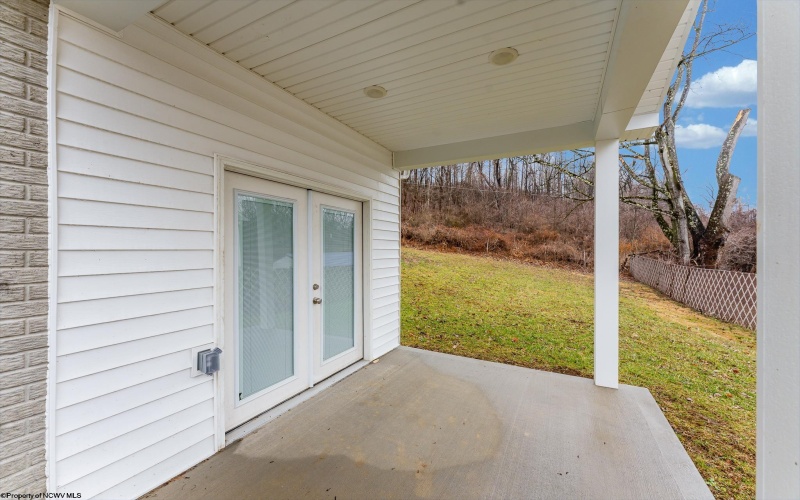 83 Warm Hollow Road, Morgantown, West Virginia 26508, 4 Bedrooms Bedrooms, 8 Rooms Rooms,3 BathroomsBathrooms,Single Family Detached,For Sale,Warm Hollow,10163666