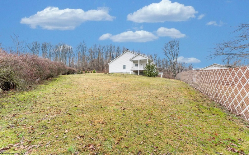 83 Warm Hollow Road, Morgantown, West Virginia 26508, 4 Bedrooms Bedrooms, 8 Rooms Rooms,3 BathroomsBathrooms,Single Family Detached,For Sale,Warm Hollow,10163666