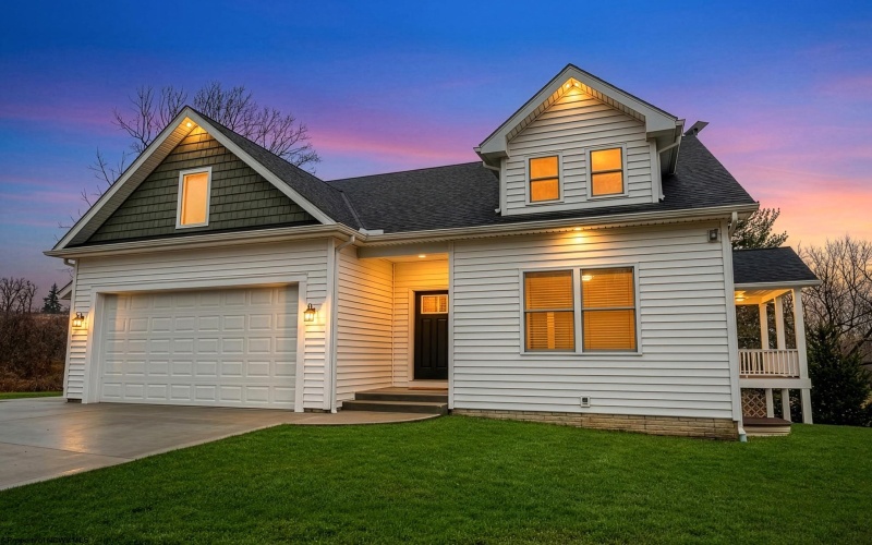 83 Warm Hollow Road, Morgantown, West Virginia 26508, 4 Bedrooms Bedrooms, 8 Rooms Rooms,3 BathroomsBathrooms,Single Family Detached,For Sale,Warm Hollow,10163666