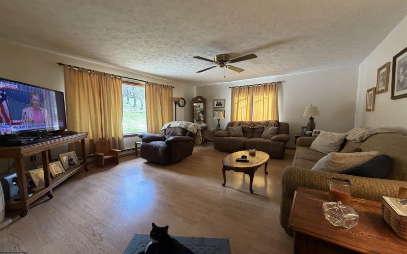 72 Torrey Drive, Buckhannon, West Virginia 26201, 3 Bedrooms Bedrooms, 6 Rooms Rooms,1 BathroomBathrooms,Single Family Detached,For Sale,Torrey,10163667