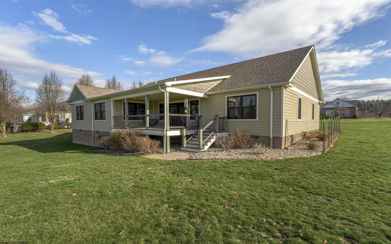 335 Sullivan Drive, Elkins, West Virginia 26241, 3 Bedrooms Bedrooms, 8 Rooms Rooms,2 BathroomsBathrooms,Single Family Detached,For Sale,Sullivan,10163668