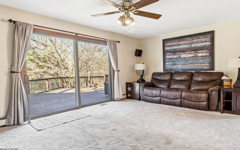 48 Raven Rock Drive, Morgantown, West Virginia 26508, 4 Bedrooms Bedrooms, 8 Rooms Rooms,2 BathroomsBathrooms,Single Family Detached,For Sale,Raven Rock,10163670