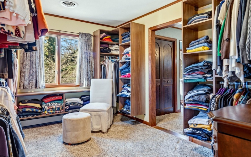 48 Raven Rock Drive, Morgantown, West Virginia 26508, 4 Bedrooms Bedrooms, 8 Rooms Rooms,2 BathroomsBathrooms,Single Family Detached,For Sale,Raven Rock,10163670