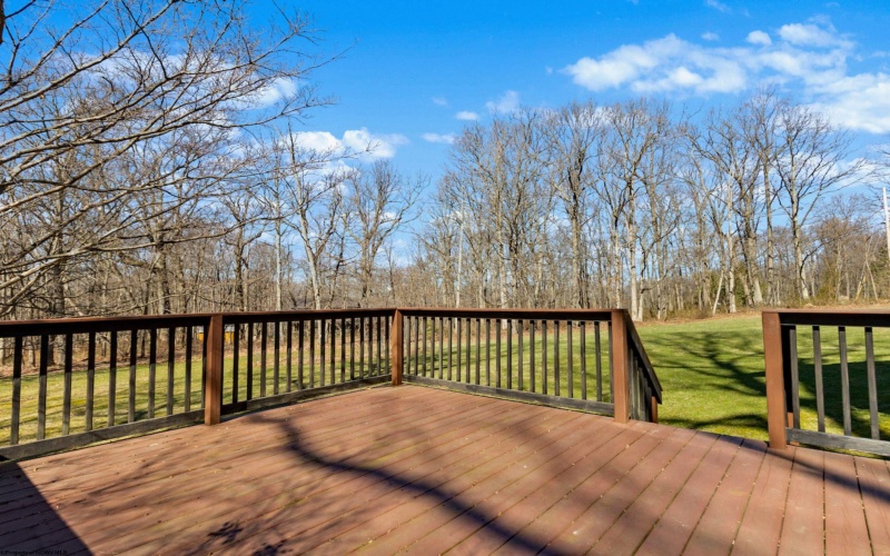 48 Raven Rock Drive, Morgantown, West Virginia 26508, 4 Bedrooms Bedrooms, 8 Rooms Rooms,2 BathroomsBathrooms,Single Family Detached,For Sale,Raven Rock,10163670