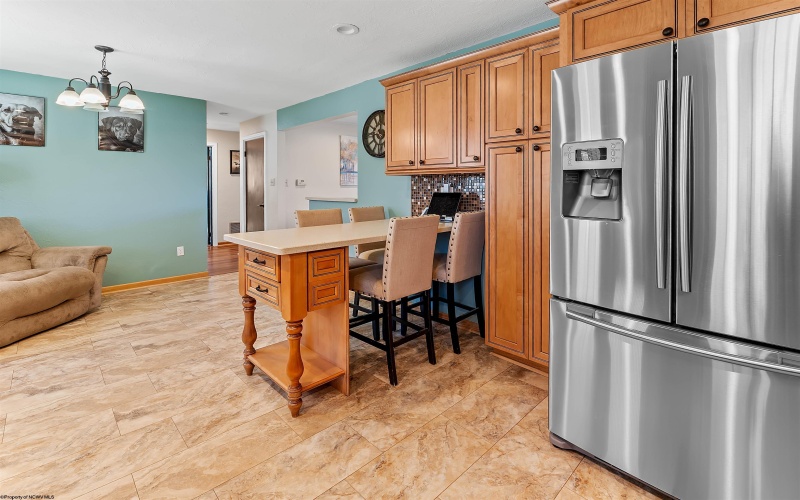 102 Lemont Court, Fairmont, West Virginia 26554, 3 Bedrooms Bedrooms, 7 Rooms Rooms,2 BathroomsBathrooms,Single Family Detached,For Sale,Lemont,10163671