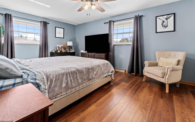 102 Lemont Court, Fairmont, West Virginia 26554, 3 Bedrooms Bedrooms, 7 Rooms Rooms,2 BathroomsBathrooms,Single Family Detached,For Sale,Lemont,10163671